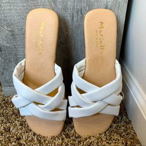 NWT Mariella Cream and White Sandal Made in Italy
